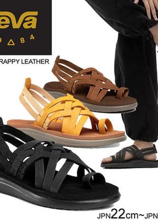 Шкіряні босоніжки teva