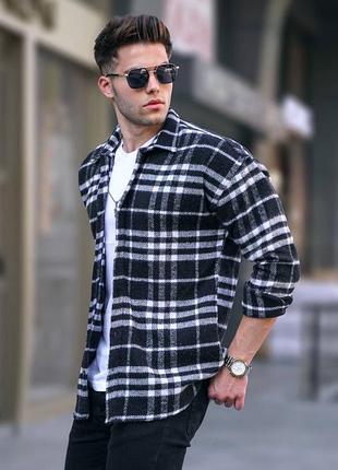 Мужская рубашка в клетку