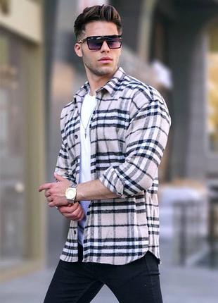 Мужская рубашка в клетку