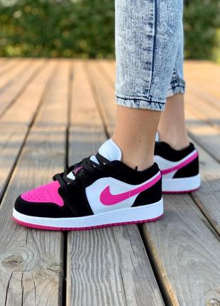 Nike air jordan retro 1 low pink black white / женские кроссовки найк аир джордан1 фото
