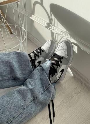 Nike air jordan 1 retro mid smoke grey/ жіночі кросівки найк аїр джордан/ сірі6 фото