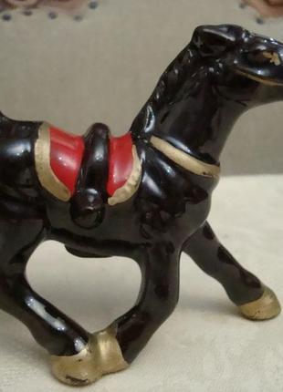 Статуетка конячка кінь селянський кінь фарфор німеччина1 фото