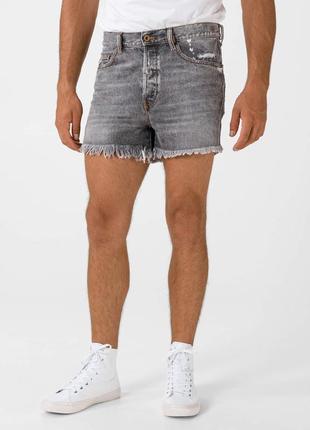 Мужские джинсовые шорты diesel серого цвета (d-kort)1 фото