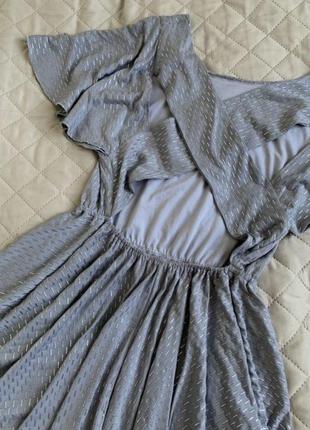 Оригінальна сукня з відкритою спинкою5 фото