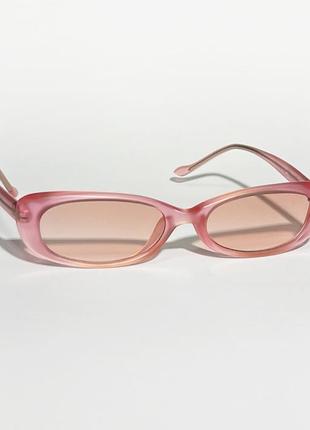 Розовые ретро очки