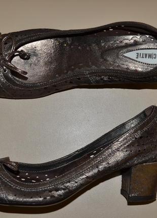 Р. 39 - 25 см. vic matie. туфли лодочки на каблучке с перфарацией фирменные оригинал