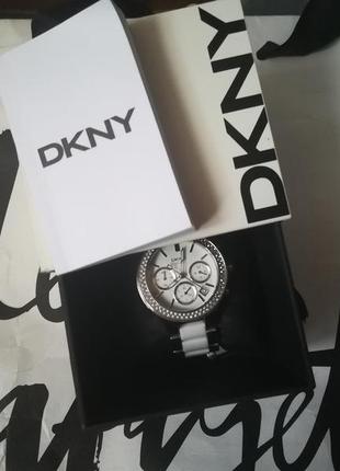 Ціна знижена! шикарні годинники жіночі dkny, куплені в парижі4 фото