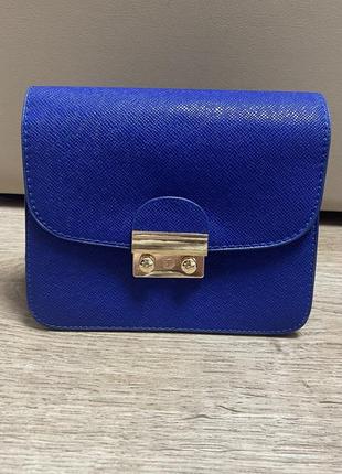 Сумочка под furla