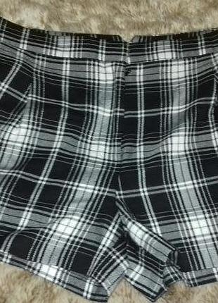 Шортики на прохладну погоду