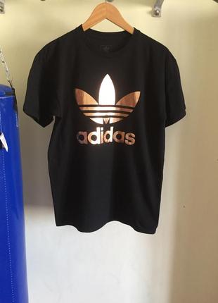 Футболка adidas