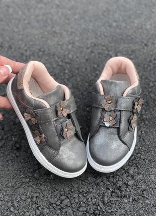 Кеди туфлі мокасини дитяче взуття кеды