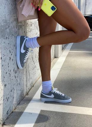 Nike blazer low grey чоловічі кросівки найк блазер