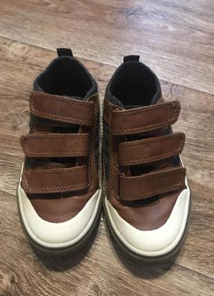 Кроссовки 3