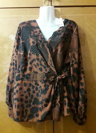 .брендова  нова стильна блуза  на запах  р.18 від  next