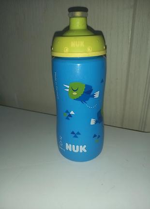 Поїльник nuk