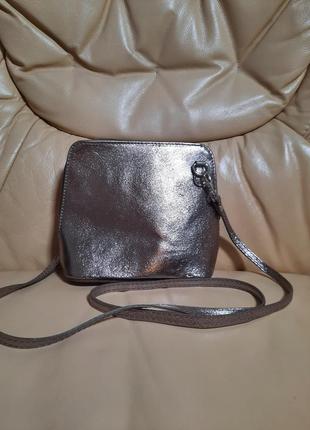 Маленькая шкіряна сумочка