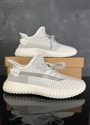 Кросівки yeezy 350 чоловічі3 фото