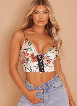 Цветочный топ ✨ prettylittlething ✨ телесный бралет с крючком и петлями с принтом
