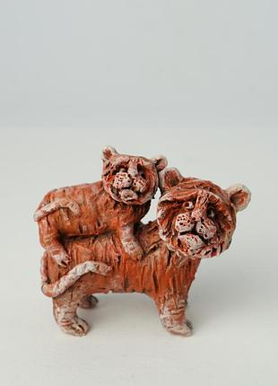 Статуетка тигриця і тигреня 2022 сувенір тигр