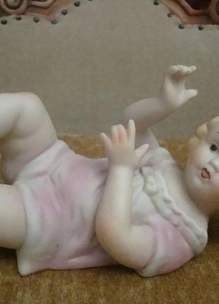 Статуэтка дети малыш piano baby germany фарфор heubach германия 1940 - 50 годов