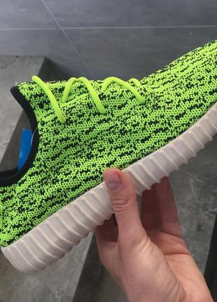 Кросівки yeezy boost салатові розпродаж останніх пар4 фото