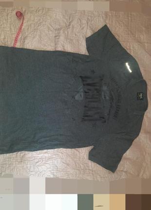 Футболка чоловіча