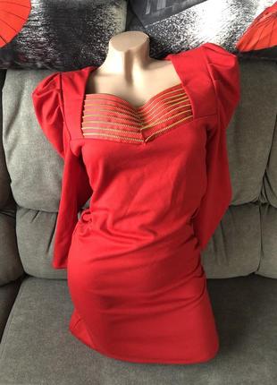 Червона міні сукня рукава фонарики