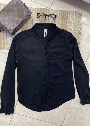Чёрная рубашка bershka 2