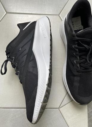 Оригінальні кросівки nike, ідеальні для бігу3 фото