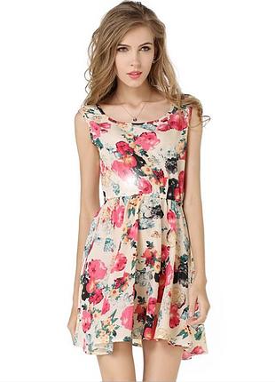 Красиве і легке плаття на спеку