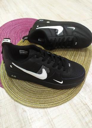 Кросівки чоловічі шкіряні