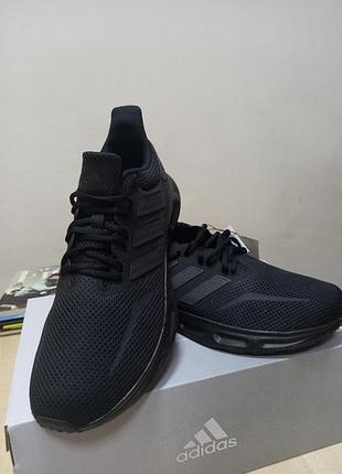 Кросівки adidas  оригінал 3