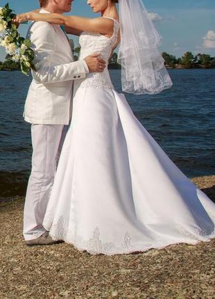 Біле весільне плаття французьке мереживо а-силует s-m салонне (не китай) hadassa4 фото