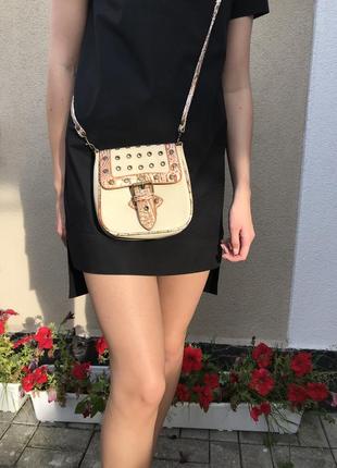 Маленька з заклепками сумочка на одне плече, кроссбоди ,шкір.зам