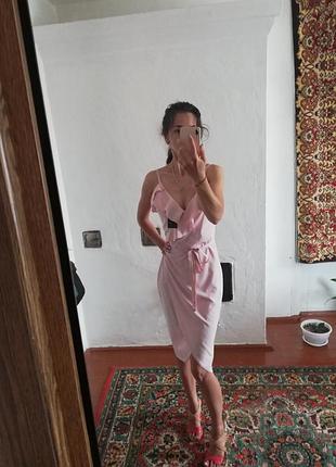 Платье с рюшей