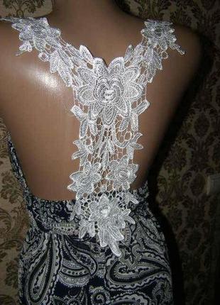 Невероятное макси-платье с ажурным кружевом на открытой спинке1 фото