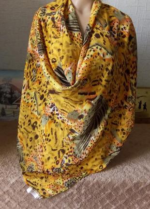 Шелковый большой платок палантин 110 х 110 см.4 фото