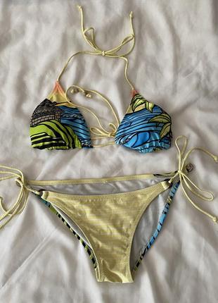 Крутий роздільний купальник на зав‘язки