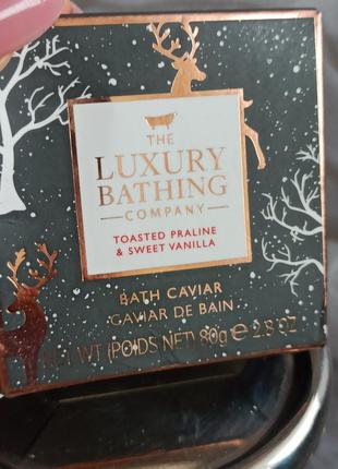 The luxury bathing -company підсмажене праліне і солодка ваніль сіль для ванни3 фото