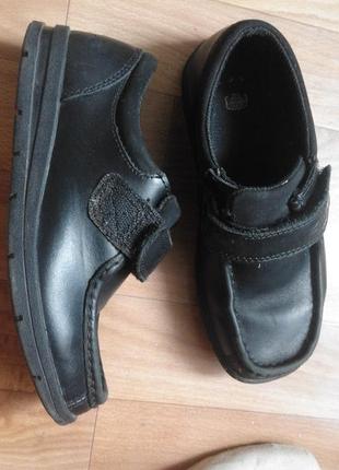 Туфли для мальчика clarks 32,5 р-р