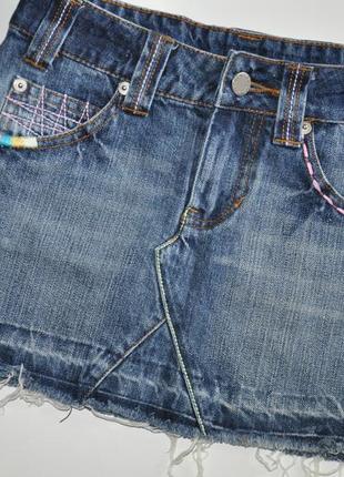 Трендовая джинсовая юбка с вышивкой4 фото