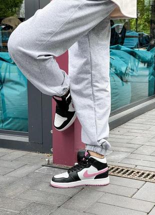 Nike air jordan 1 retro mid white black pink жіночі кросівки найк аїр джордан3 фото