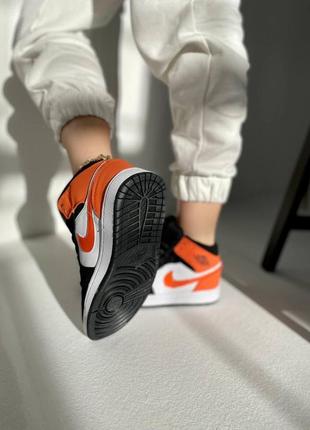 Мужские кроссовки nike air jordan 1 retro mid black orange white/  найк аир джордан5 фото