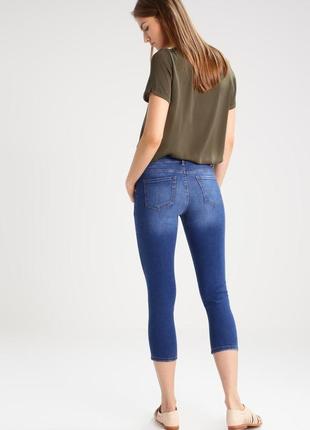 Стильні укорочені джинси3 фото