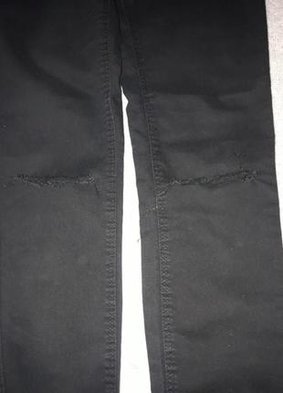 Чорні штани на резинці  з дирками на колінах6 фото