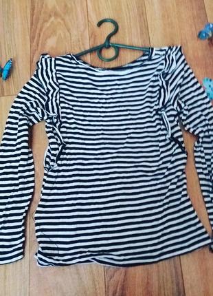 Чудова кофтинка в смужку з рюшами від h&m