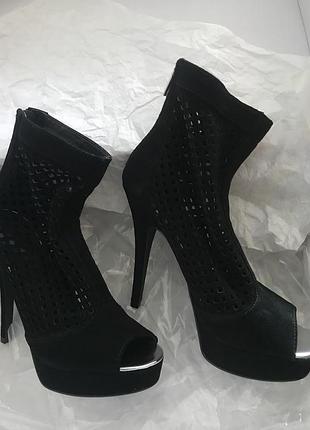 Colin stuart 38{25см}, замша, відкриті