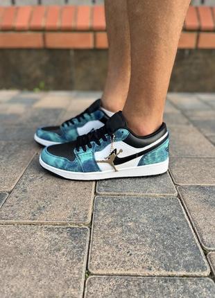 Чоловічі кросівки nike air jordan 1 low ‘tie dye’