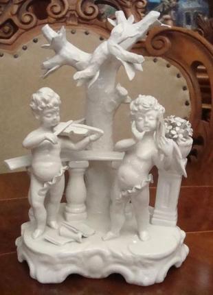 Антикварні статуетка путті ангел - музиканти фарфор німеччина 19 століття1 фото