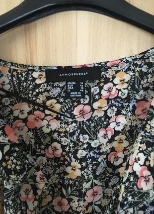 Красивенная блуза с цветочным принтом3 фото